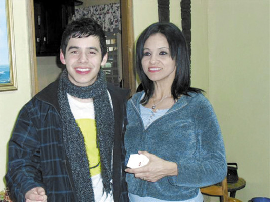 Archuleta se encuentra feliz en Honduras