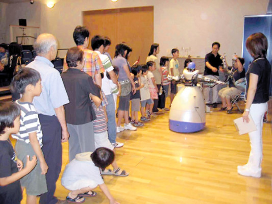 Crean robot para que vigile la casa