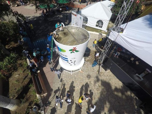 Récord Guinness: Honduras tiene la taza de café más grande del mundo