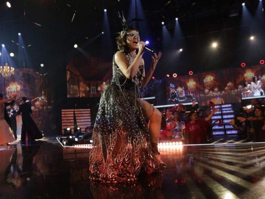 La hondureña Katheryn Banegas llega a la final de La Academia