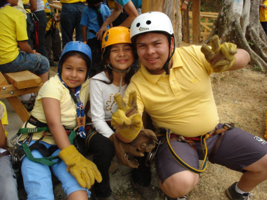 De ayudante de albañil a dirigente Scout