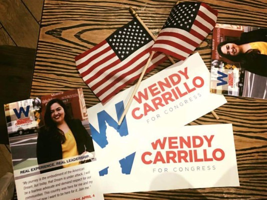 Carrillo llegó al país huyendo de la guerra civil en El Salvador, ahora busca un lugar en el Congreso estadounidense.