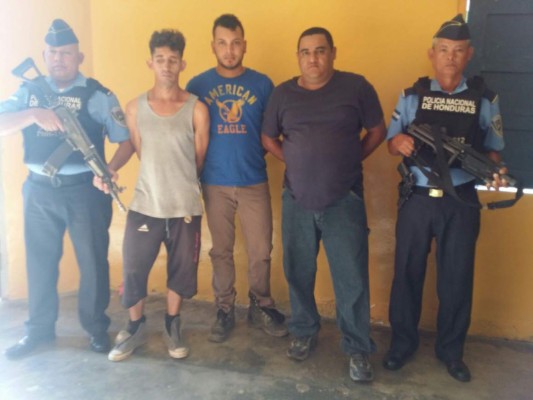 Secuestran a hija de empresario en robo a supermercado en Yoro