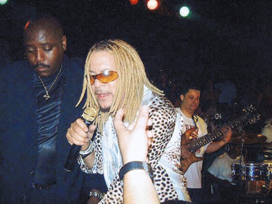 'El Cuco” trae su swing