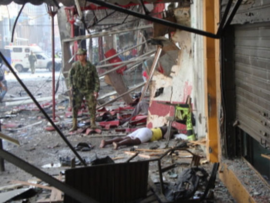 Seis muertos por coche bomba en Colombia