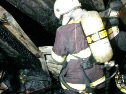 Ultiman a una hondureña y a su hija, después incendian su casa