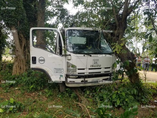 Conductor de carro repartidor pierde la vida en intento de asalto en Cortés