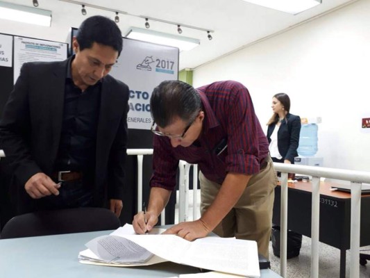 Más de mil actas contadas en el primer día del escrutinio especial