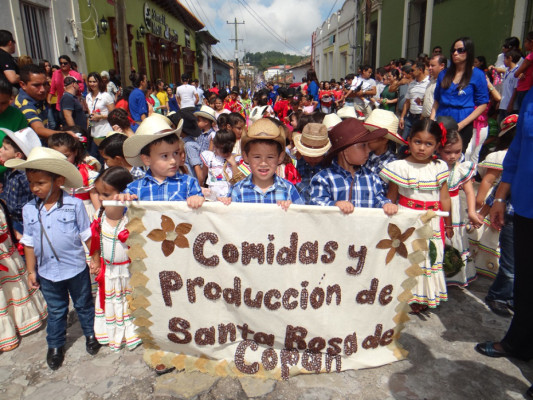 Honraron a la patria