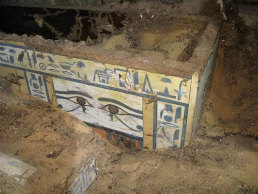 Hallan en Egipto la momia de una dama faraónica en Asuán