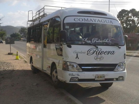 Matan a tiros a policía y dejan herido a otro en asalto a bus en la CA-5