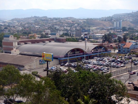 Baja construcción no afecta al sector ferretero