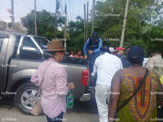 Honduras: mujer no llega a tiempo al hospital y da a luz en protesta del puente Danto