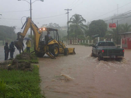 Se cancela hoy la toma de posesión del alcalde porteño por inundaciones