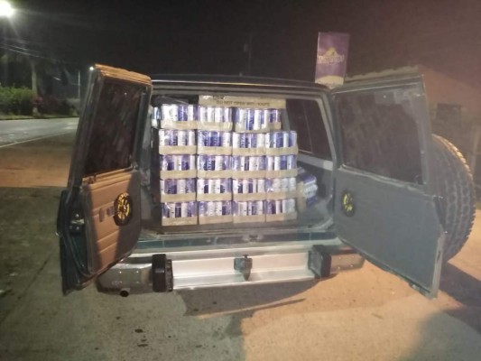 Capturan a una pareja con 40 cajas de cerveza en Puerto Cortés
