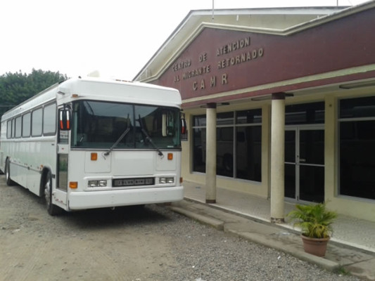 Por mal clima cancelan vuelo de migrantes que llegaba a Honduras