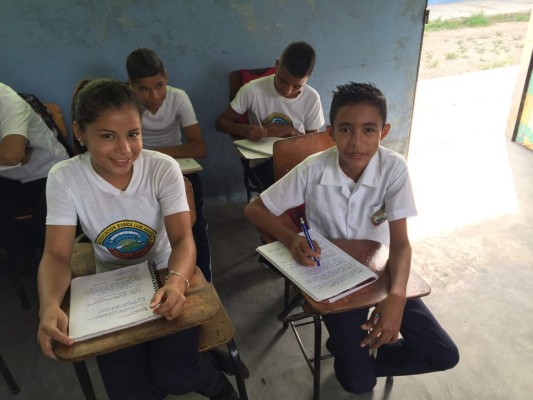 Ni una cirugía detuvo sueño de niño diputado