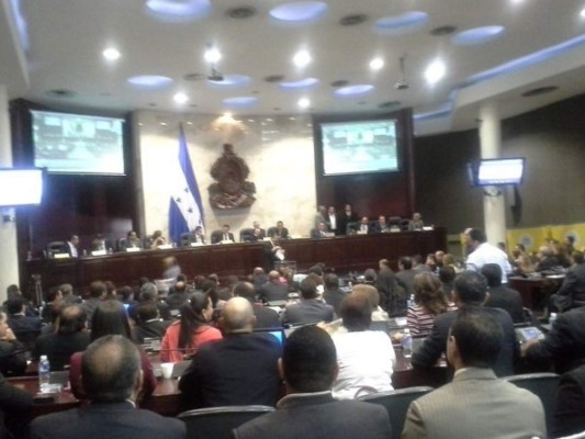 Diputados de Libre y Pac hacen público sus votos