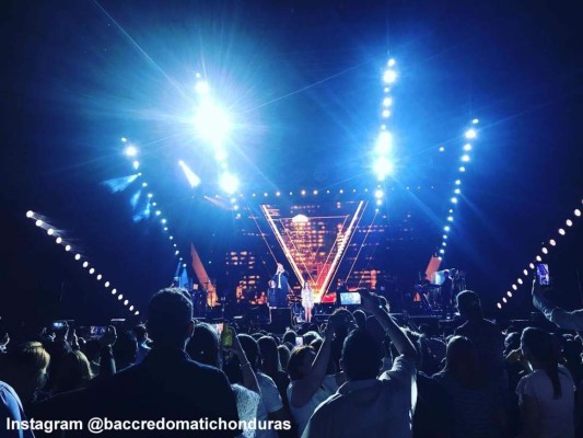 Alejandro Fernández conquistó a hondureños con espectacular concierto