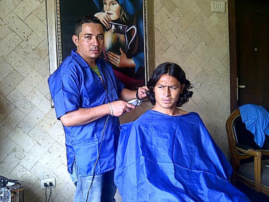 Sus tijerazos dan suerte a la Selección de Honduras