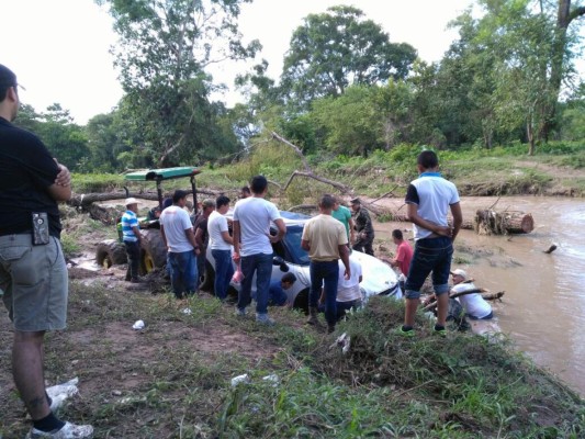 Desaparece menor arrastrado por el río Jagua