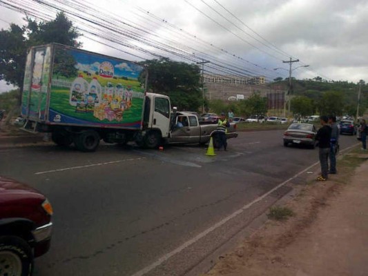 Dos muertos y dos heridos en accidente vial en Tegucigalpa