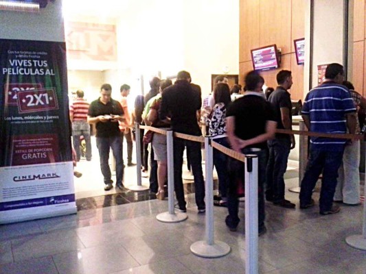 Sampedranos agotan entradas en cines durante feriadón