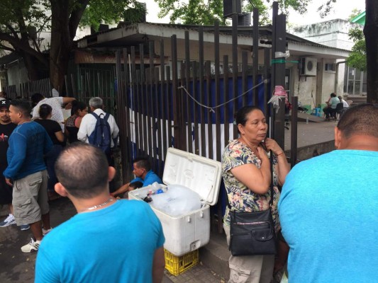 Empleados del RNP amenazan con irse a paro indefinido