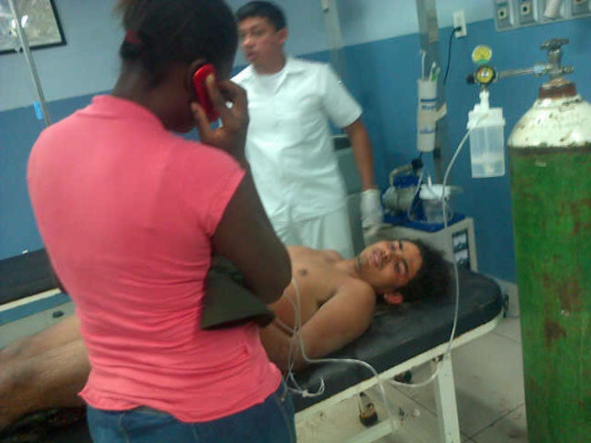 Rescatan a albañil tras 15 horas soterrado en un pozo en La Ceiba