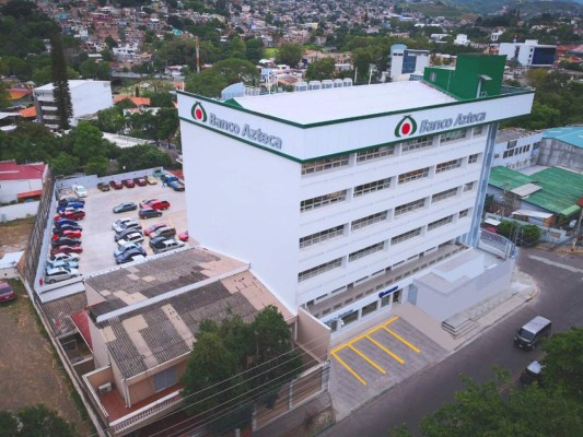 Banco Azteca Honduras cumple 11 años y lo celebra en nuevas instalaciones  