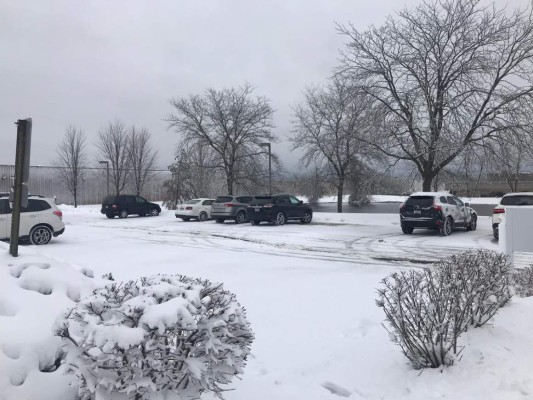 Tormenta invernal deja calles intransitables y vuelos cancelados en EEUU