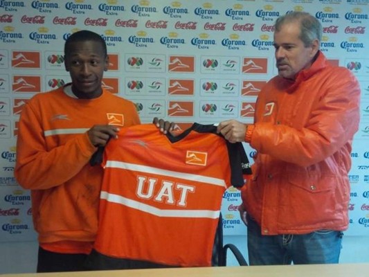 Pablo Arzú es presentado por el Correcaminos de México