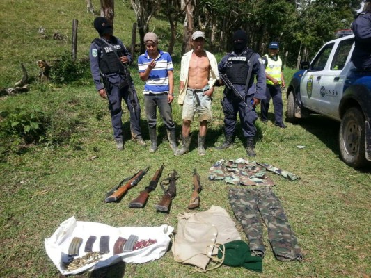 Con arsenal caen miembros de banda en Olancho, Honduras