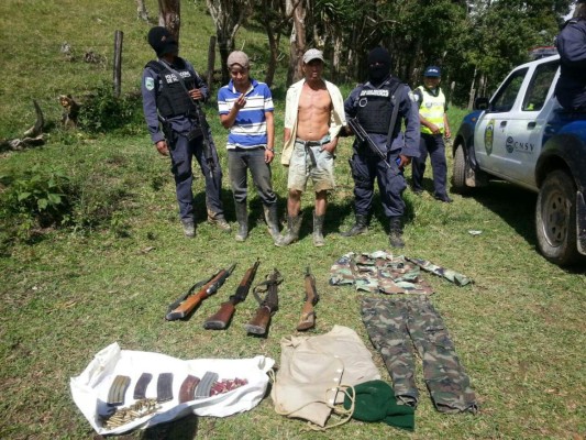 Con arsenal caen miembros de banda en Olancho, Honduras