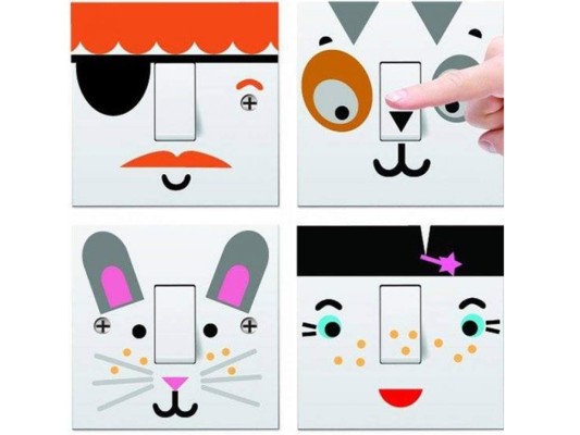 Originales ideas para decorar los interruptores de tu casa