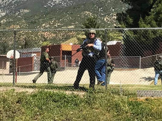 Tiroteo en escuela de San Bernardino deja tres muertos