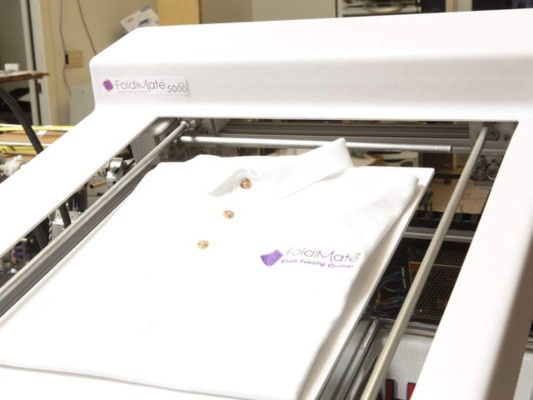 ¿Cansada de planchar? FoldiMate lo hace por ti