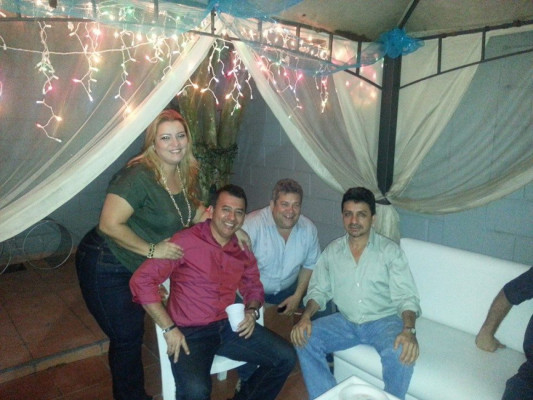 Emociones, regalos y pastel