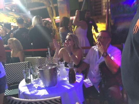 Captan a expresidente en 'comprometedora' situación