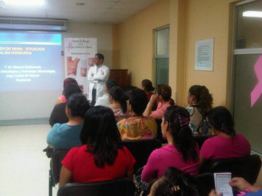 Con expoventa apoyan jornada contra el cáncer