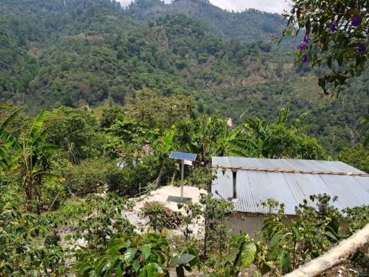 Gobierno asegura que 'tecnología solar ilumina comunidades rurales”