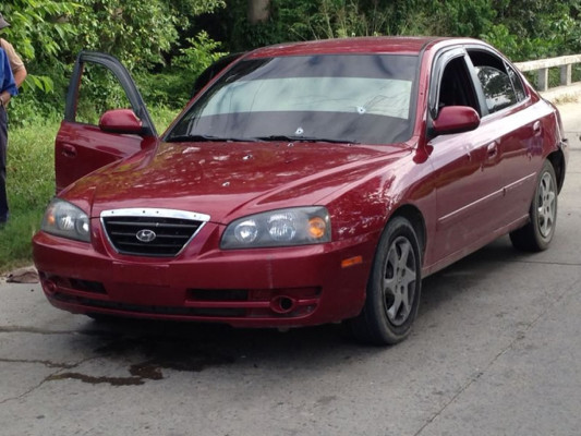 Sicarios en moto acribillan a tres hombres y una mujer en San Pedro Sula