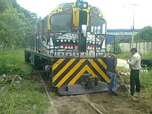 Se descarrila locomotora en San Pedro Sula