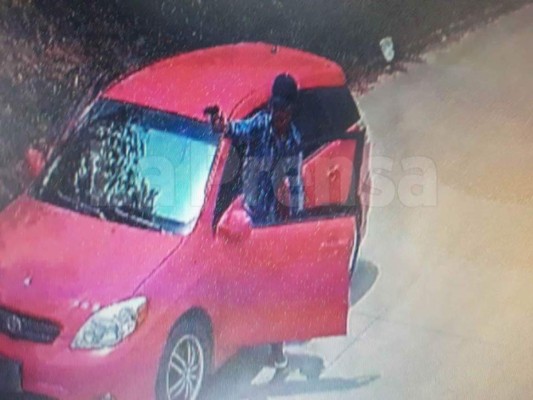 Policía identifica a otros asaltantes que mataron a guardia