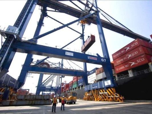 Déficit de Estados Unidos crece con AL