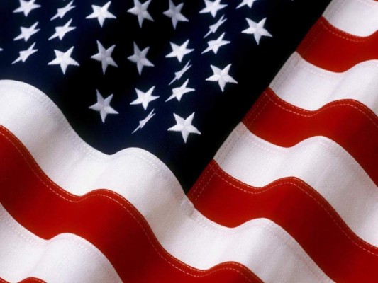 ¿Le cancelan la visa a mujeres que viajan a EUA a dar a luz?