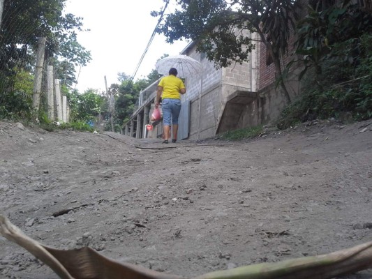 Piden servicios públicos en la colonia La Puerta