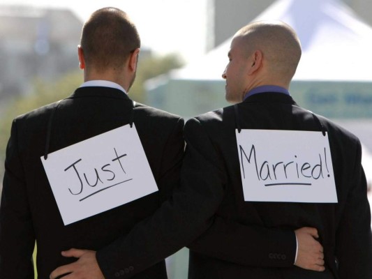 Vaticano: Matrimonio gay es una 'derrota' para humanidad