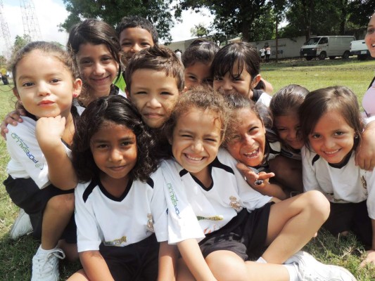 Inauguran nueva escuela del Real Madrid en Honduras