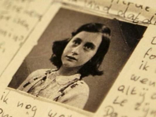 ¿Quién entregó a Ana Frank?